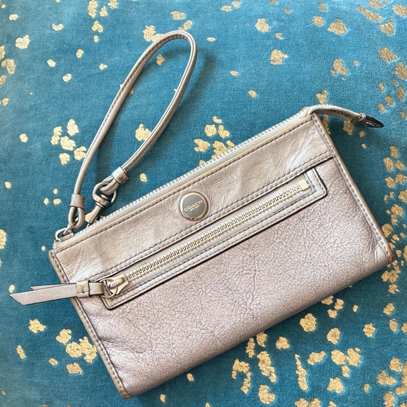 Coach Handbags - Coach Metallic Gold Leather Wristlet Clutch